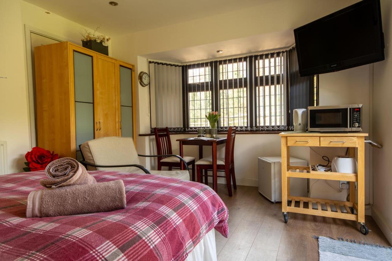 The Mills Guesthouse Хатфийлд Екстериор снимка